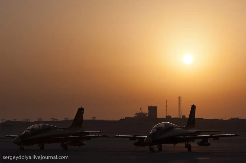 Авиасалон в Бахрейне: Фотографии, сделанные против солнца