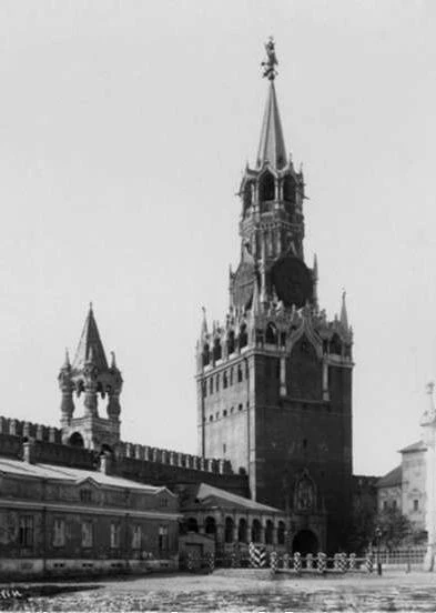 Башни Кремля – жемчужина фортификационного искусства 15 века