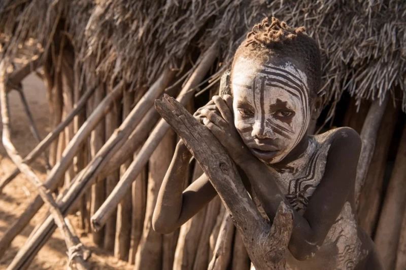 Боевой раскрас и дикие суеверия: удивительные фотографии племени каро