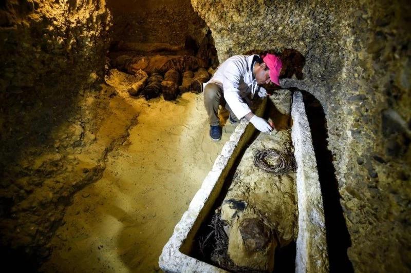 Братская могила по-египетски: 50 мумий возрастом более 2400 лет найдены возле Каира