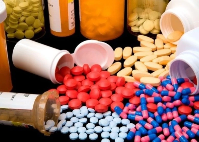 Какие лекарства взять в отпуск за границу?