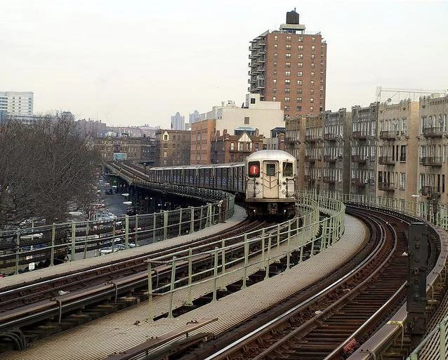 Метро Нью-Йорка – самая протяженная система метро в мире.