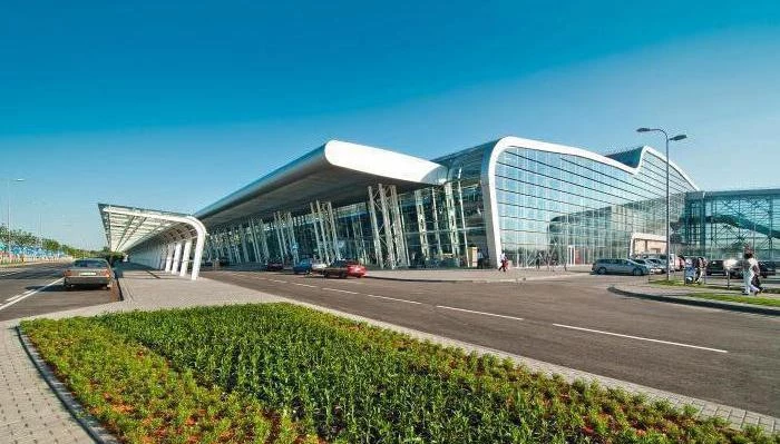 Новый аэропорт Львов: информация и фото