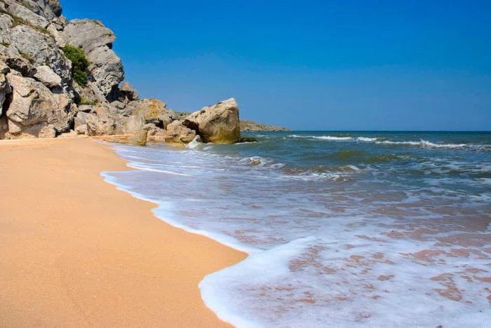 Нудистский пляж в Крыму: названия, описание, как добраться
