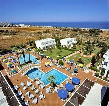 Отдых на Кипре: отель Paramount Hotel Apts 4 