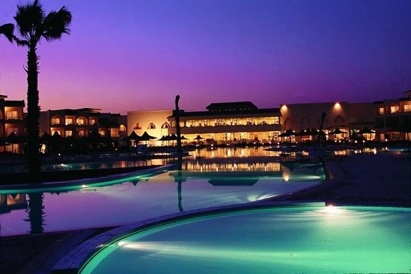 Отдыхаем по-настоящему: отель Amc Azur Grand Resort 5*
