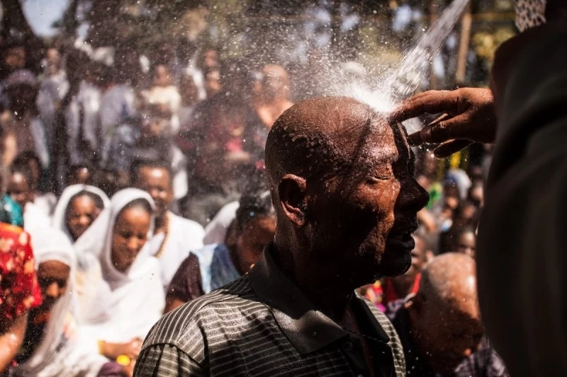 Пражский фотограф снял обряд экзорцизма в Эфиопии
