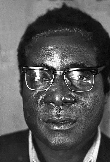 Президент Зимбабве Роберт Мугабе: из ботаника в диктаторы
