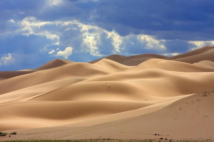 Пустыня Гоби – неприступная и прекрасная