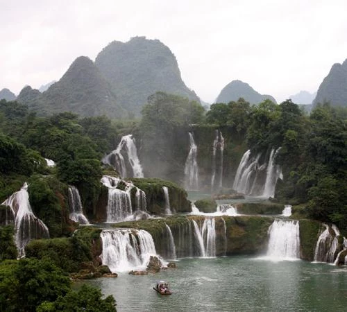 Путешествие во Вьетнам в октябре – отличная возможность для отдыха!