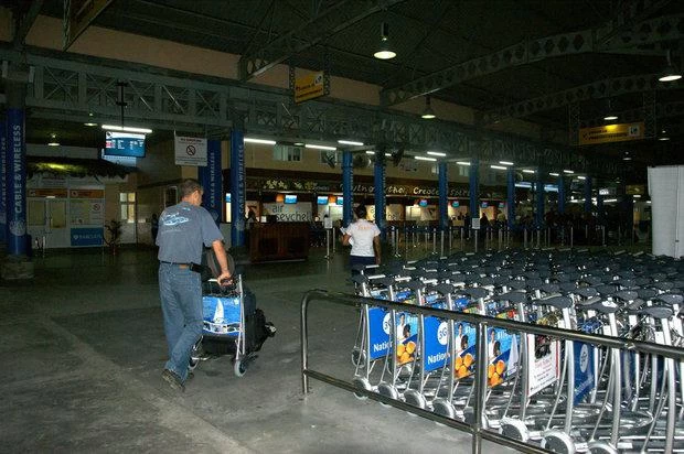 Сейшелы: аэропорт "Виктория"