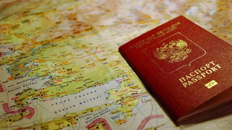 Сколько стоит виза во Францию для россиян?