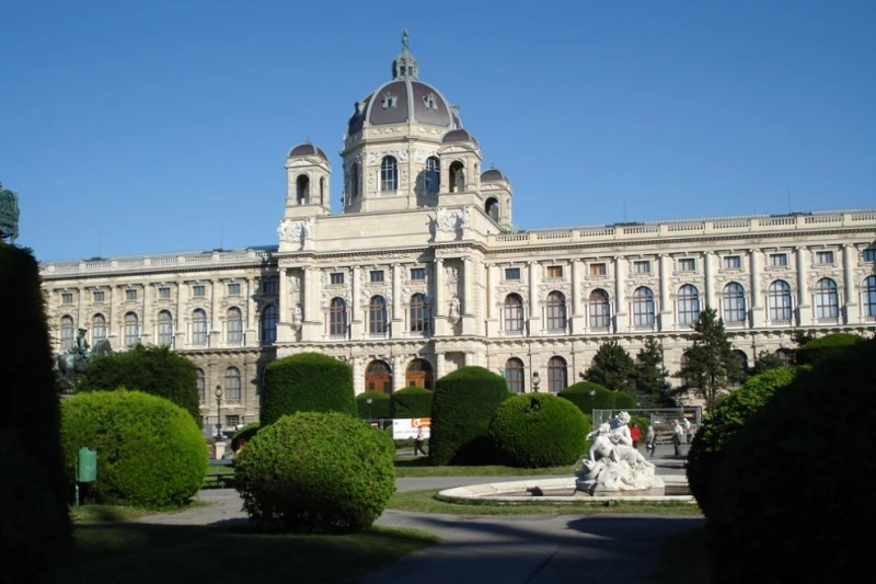 Свадебные туры: три поцелуя в Австро-Венгрии