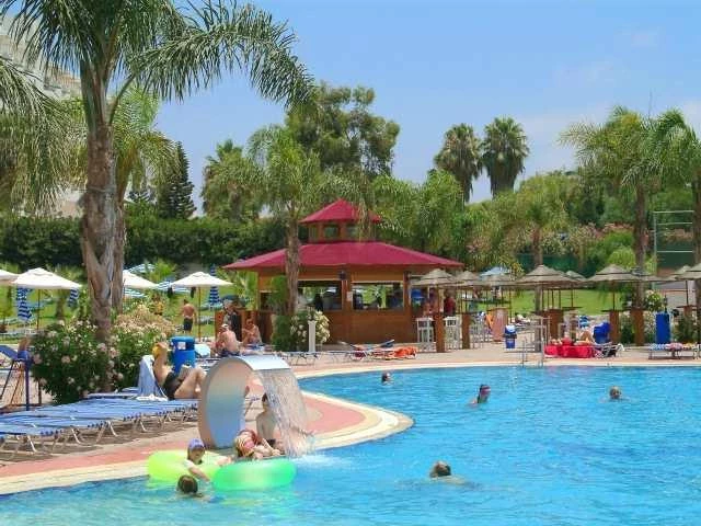 Tsokkos Sun Garden Apts 4 - великолепный отдых на Кипре