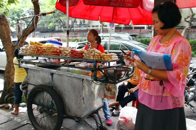 Уличная еда в Бангкоке