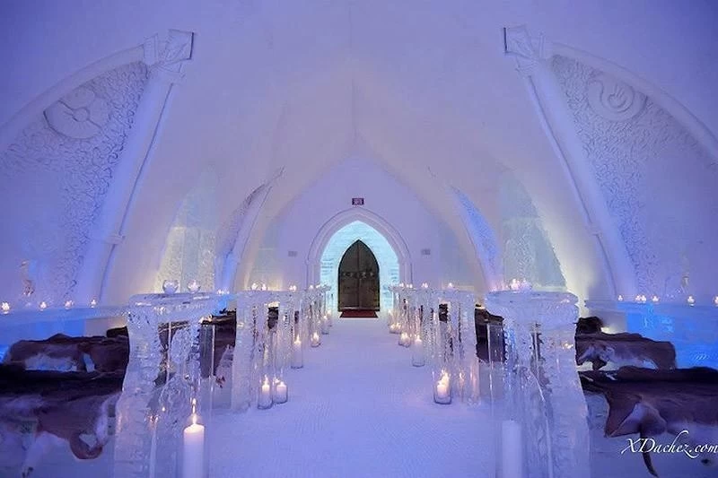 Волшебный ледяной отель в Канаде по мотивам произведения Жюля Верна