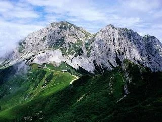 Высшая точка Урала – гора Народная