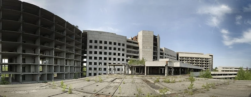 Заброшенный госпиталь в Железнодорожном: история, ужасы