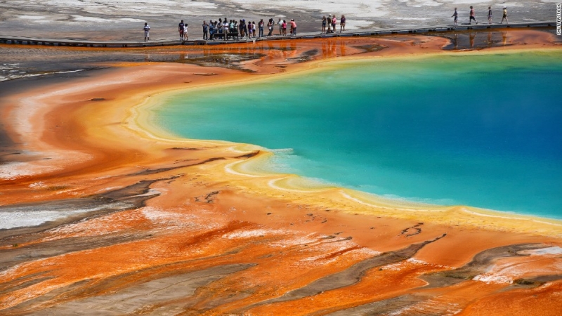 15 самых ярких цветных пейзажей мира
