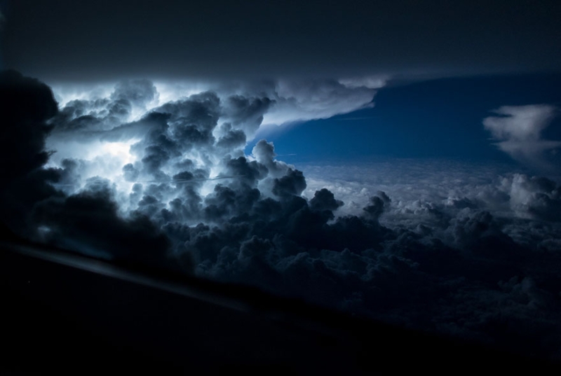 Ночное небо - снимки из кабины пилота