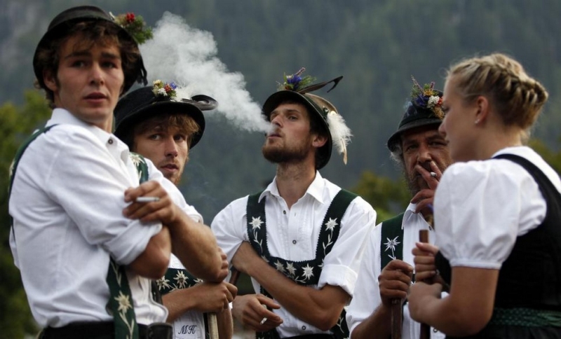 Традиционный праздник «Альмабтриб» в Баварии (6 фото)